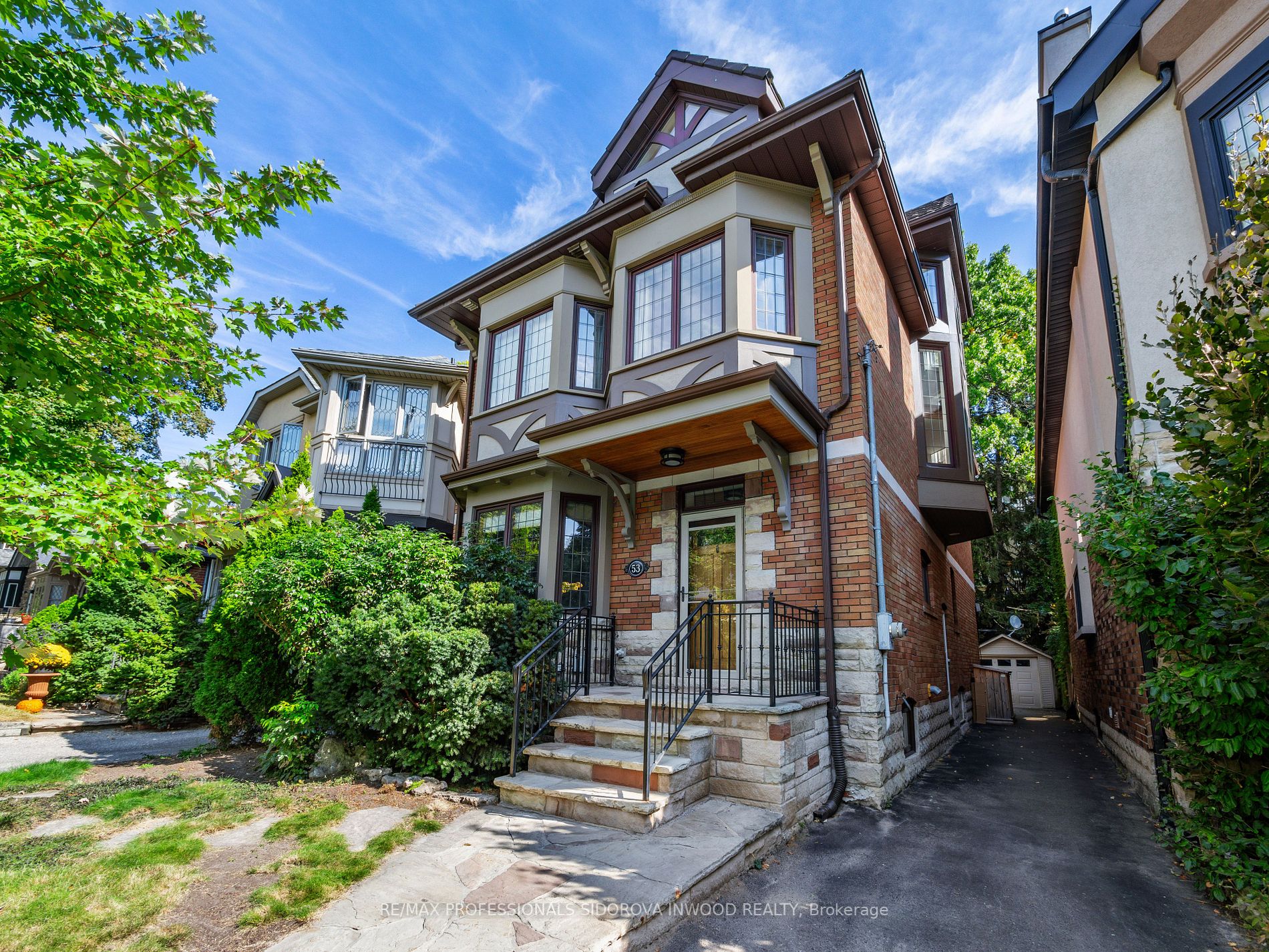 53 Armadale Ave