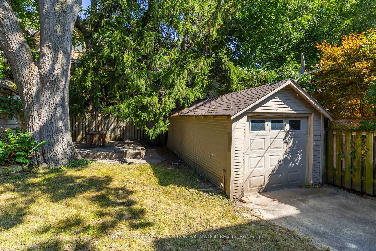 53 Armadale Ave