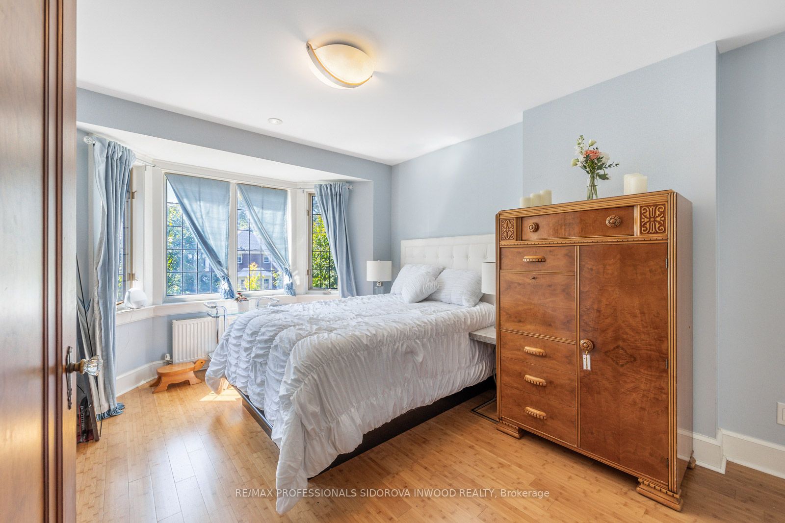 53 Armadale Ave