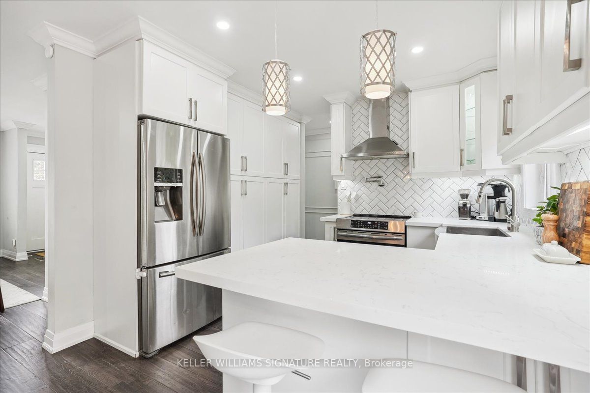 2221 Courtland Drive