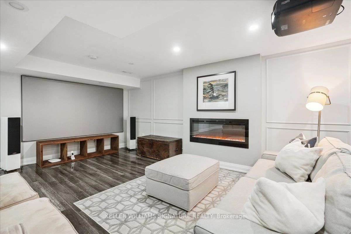 2221 Courtland Drive