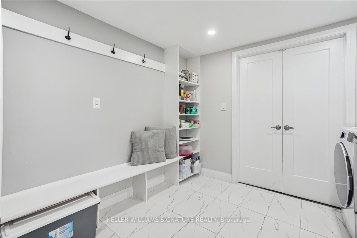 2221 Courtland Drive