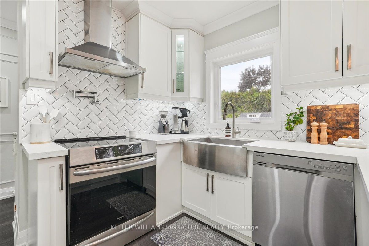 2221 Courtland Drive