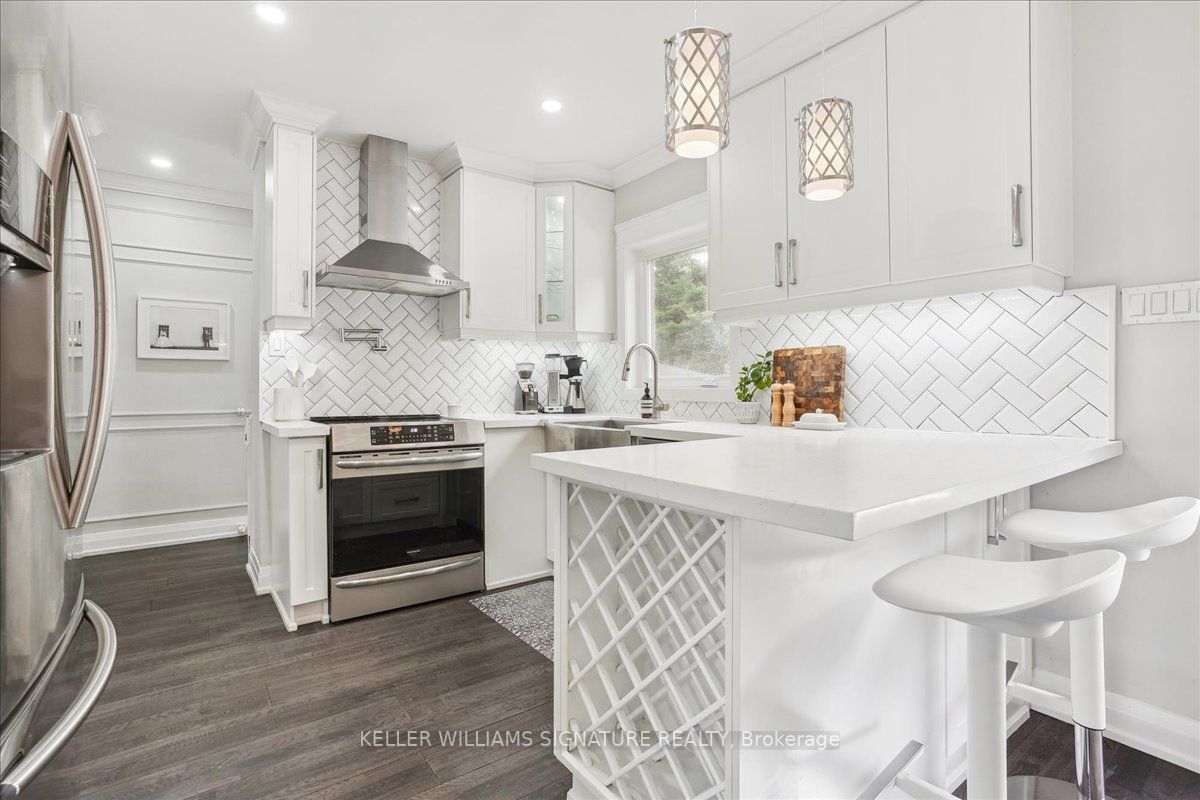 2221 Courtland Drive