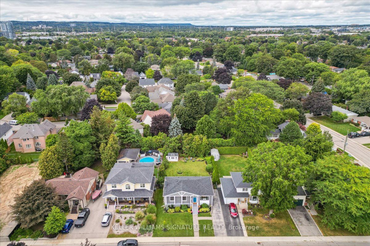 2221 Courtland Drive