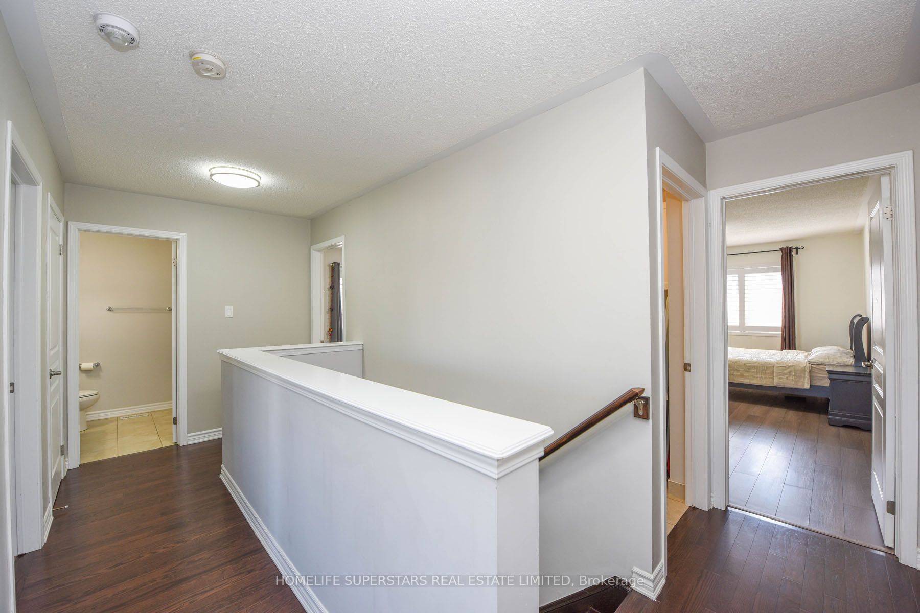 1552 Farmstead Dr