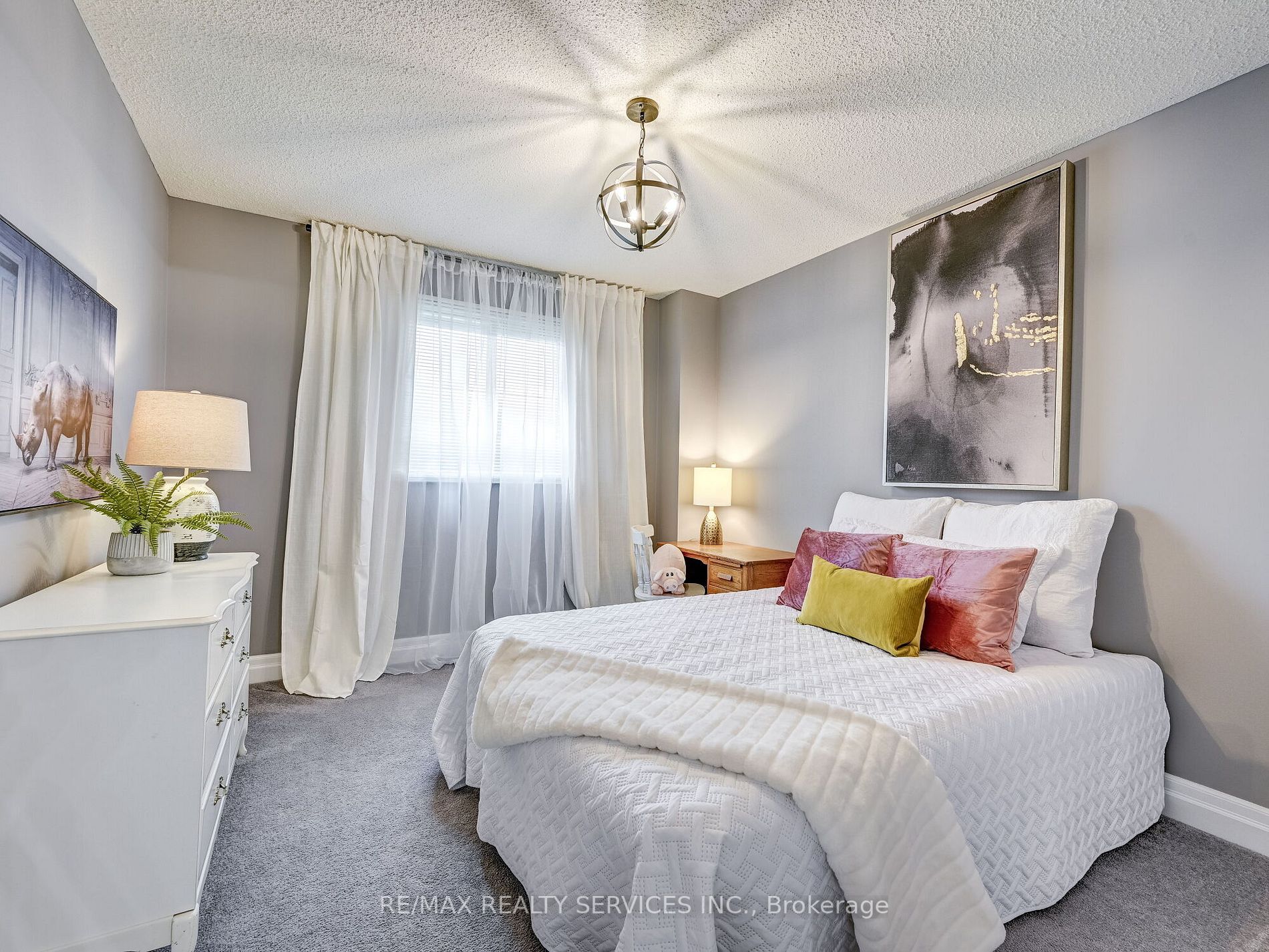 44 Sapphire Cres