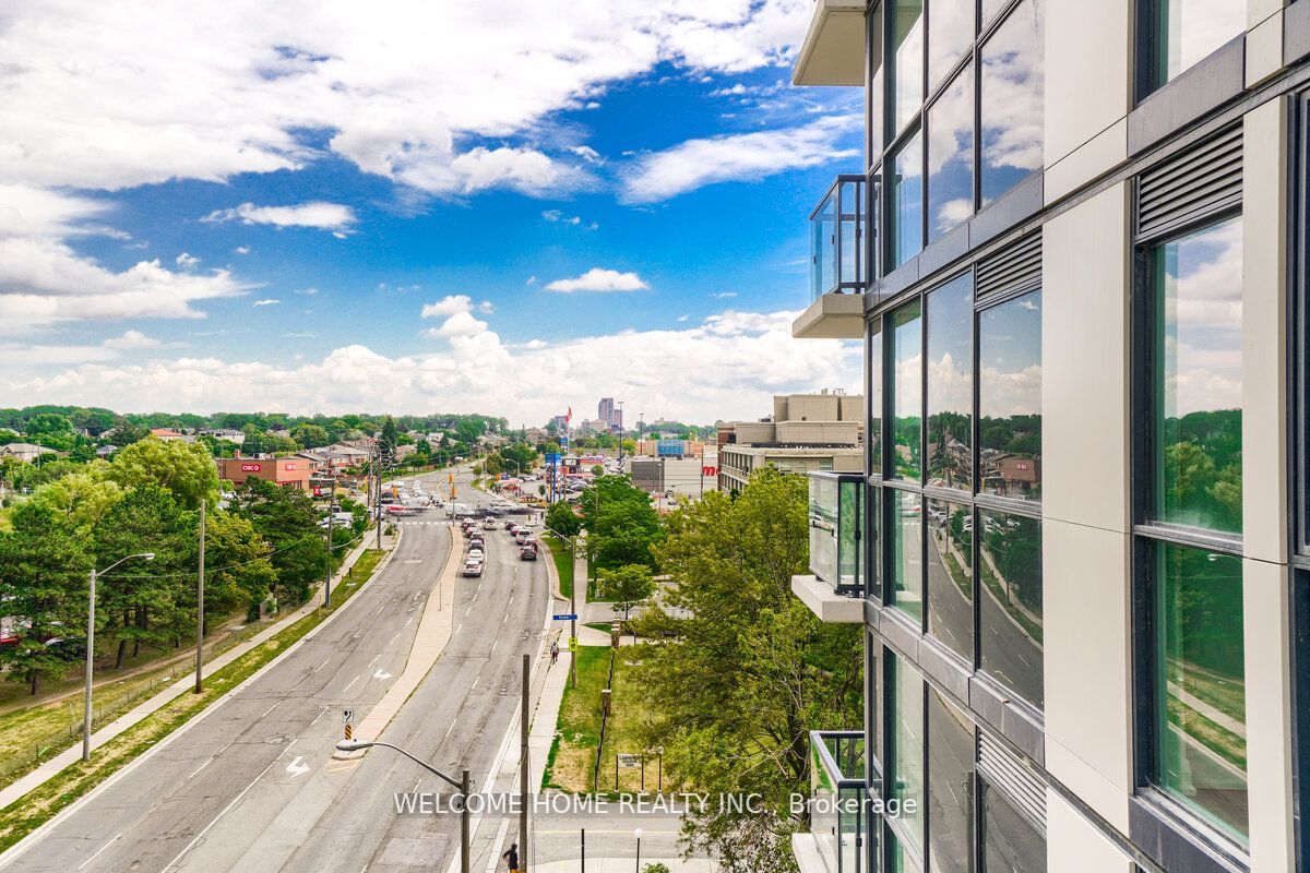 1461 Lawrence Avenue W, #704
