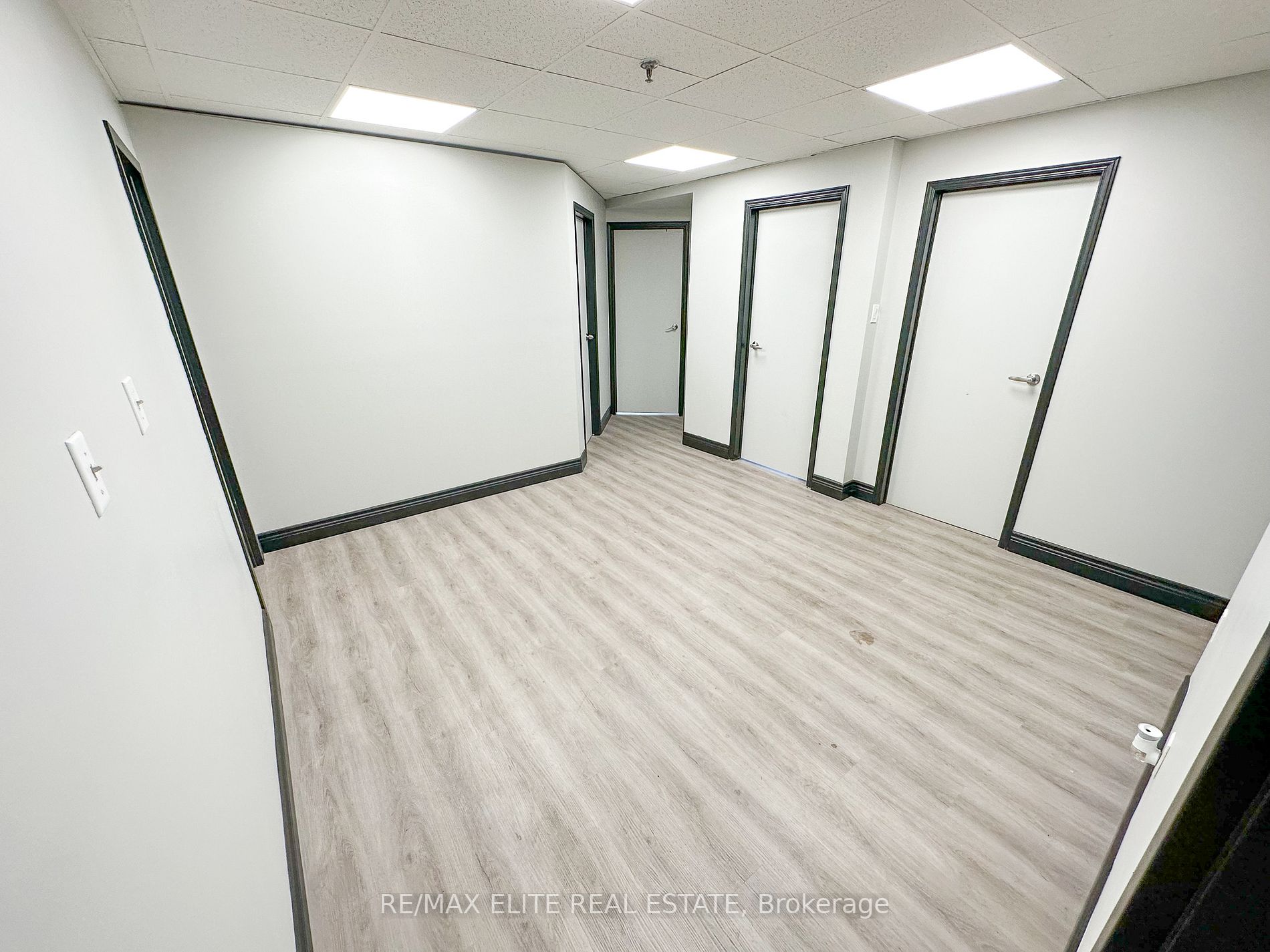 1270 Finch Ave W, #10