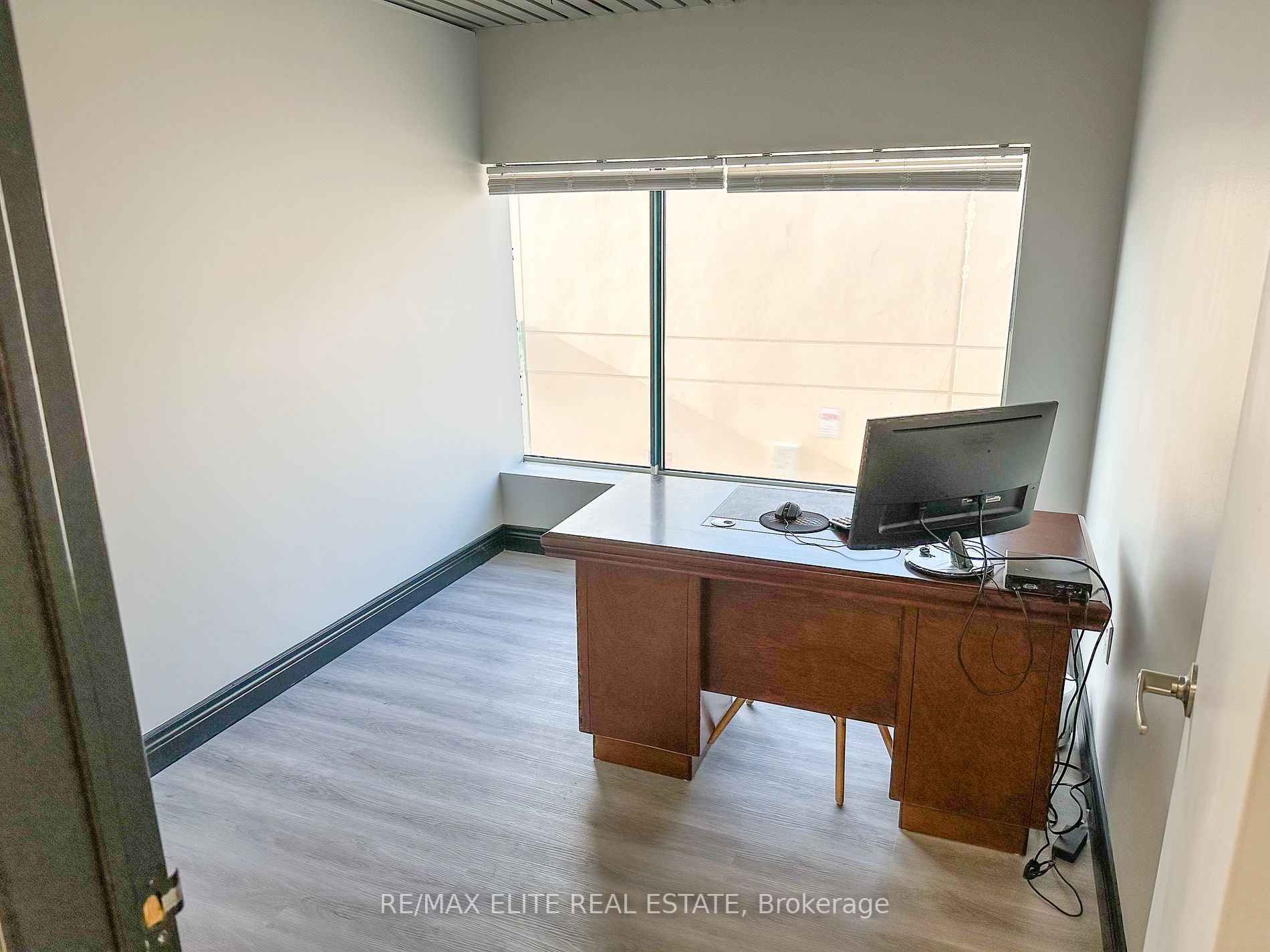 1270 Finch Ave W, #10