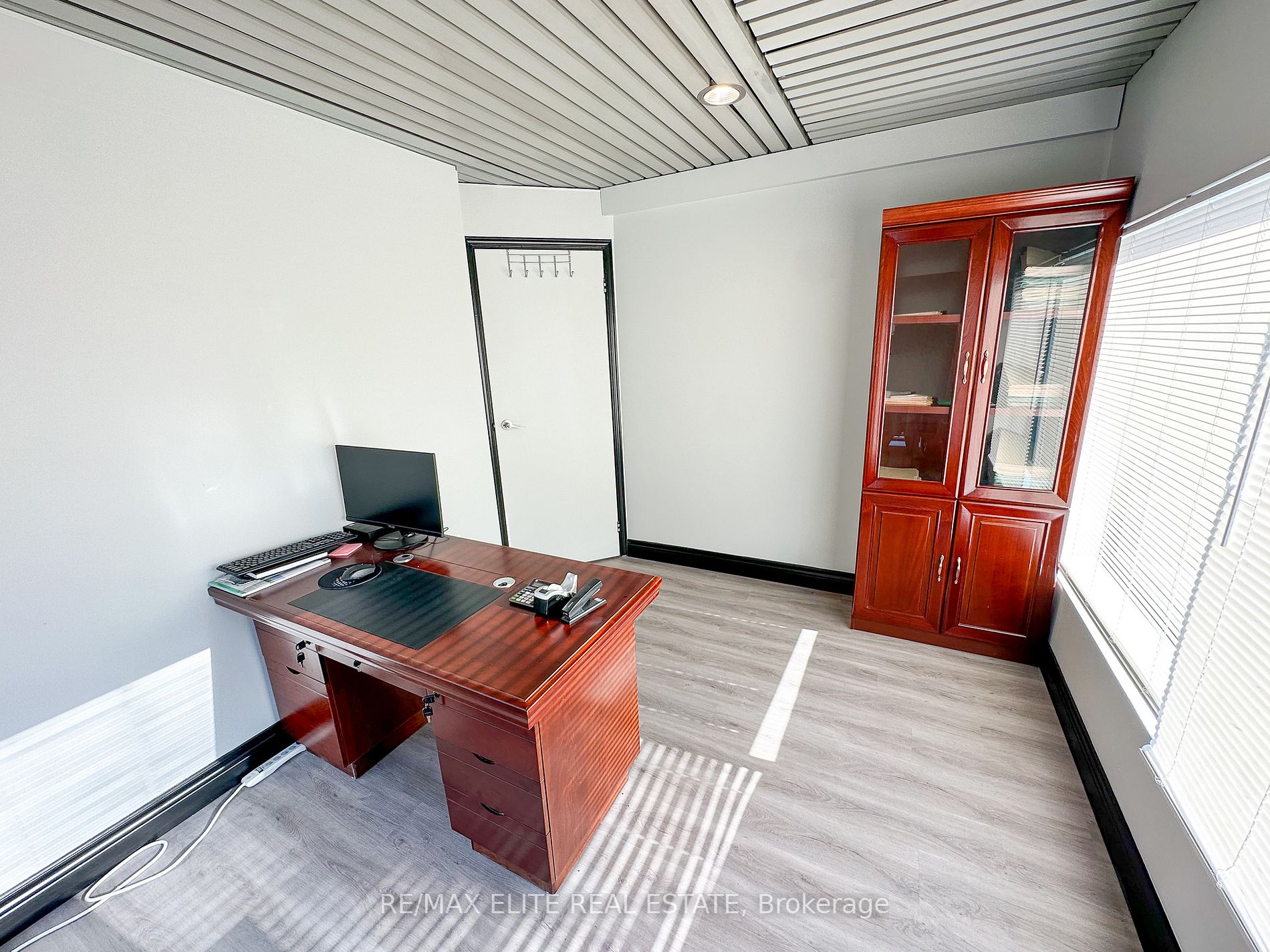 1270 Finch Ave W, #10
