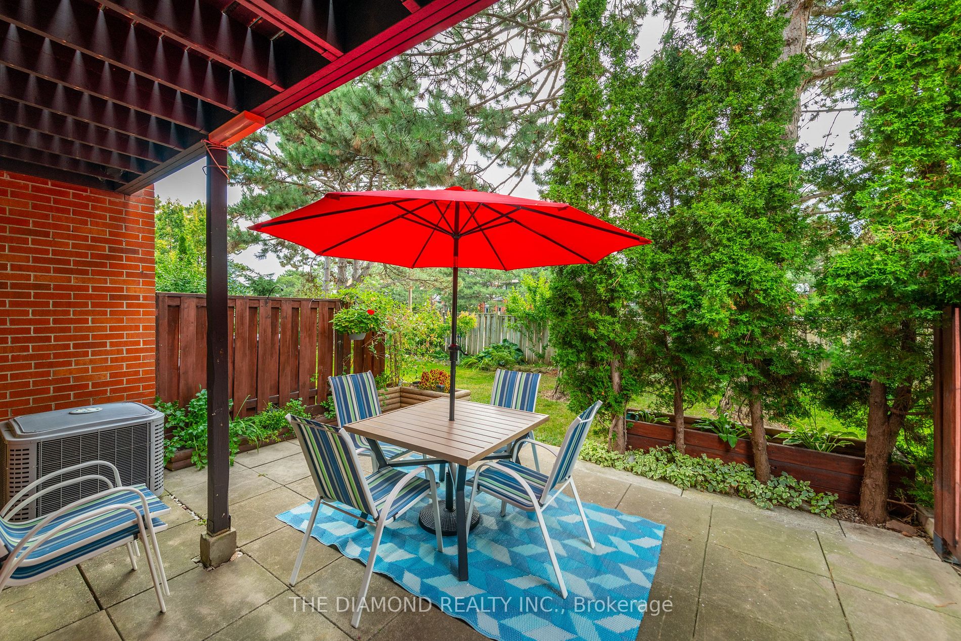 1755 Rathburn Rd E, #65