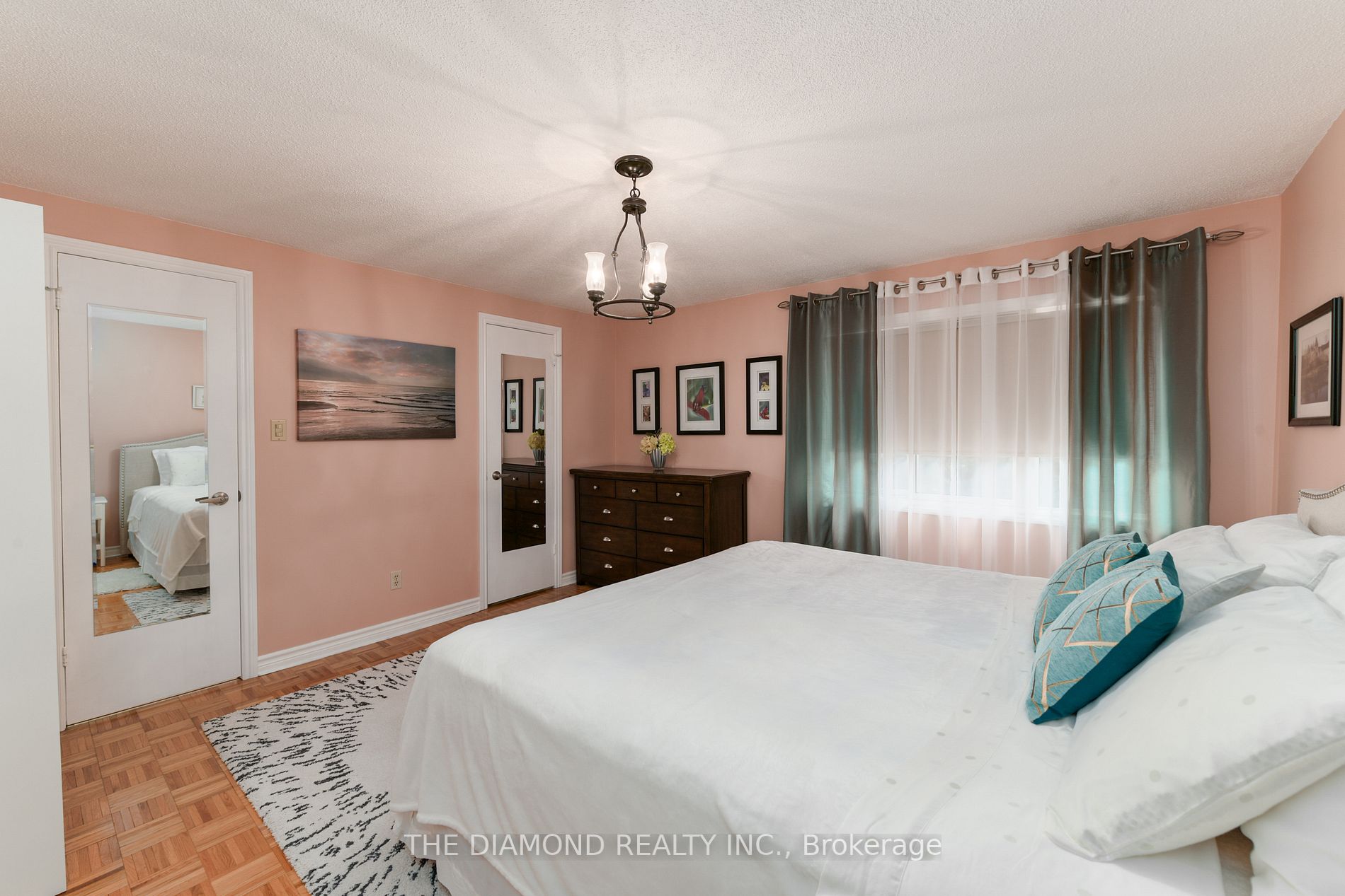 1755 Rathburn Rd E, #65