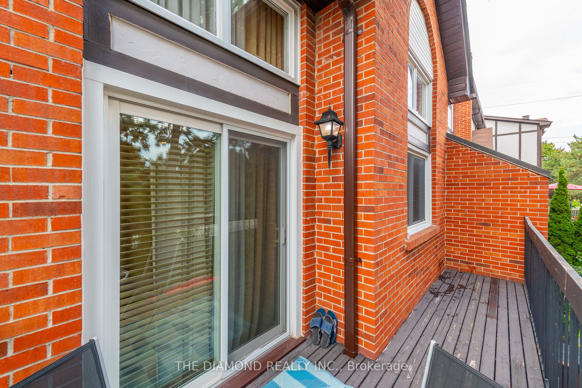 1755 Rathburn Rd E, #65