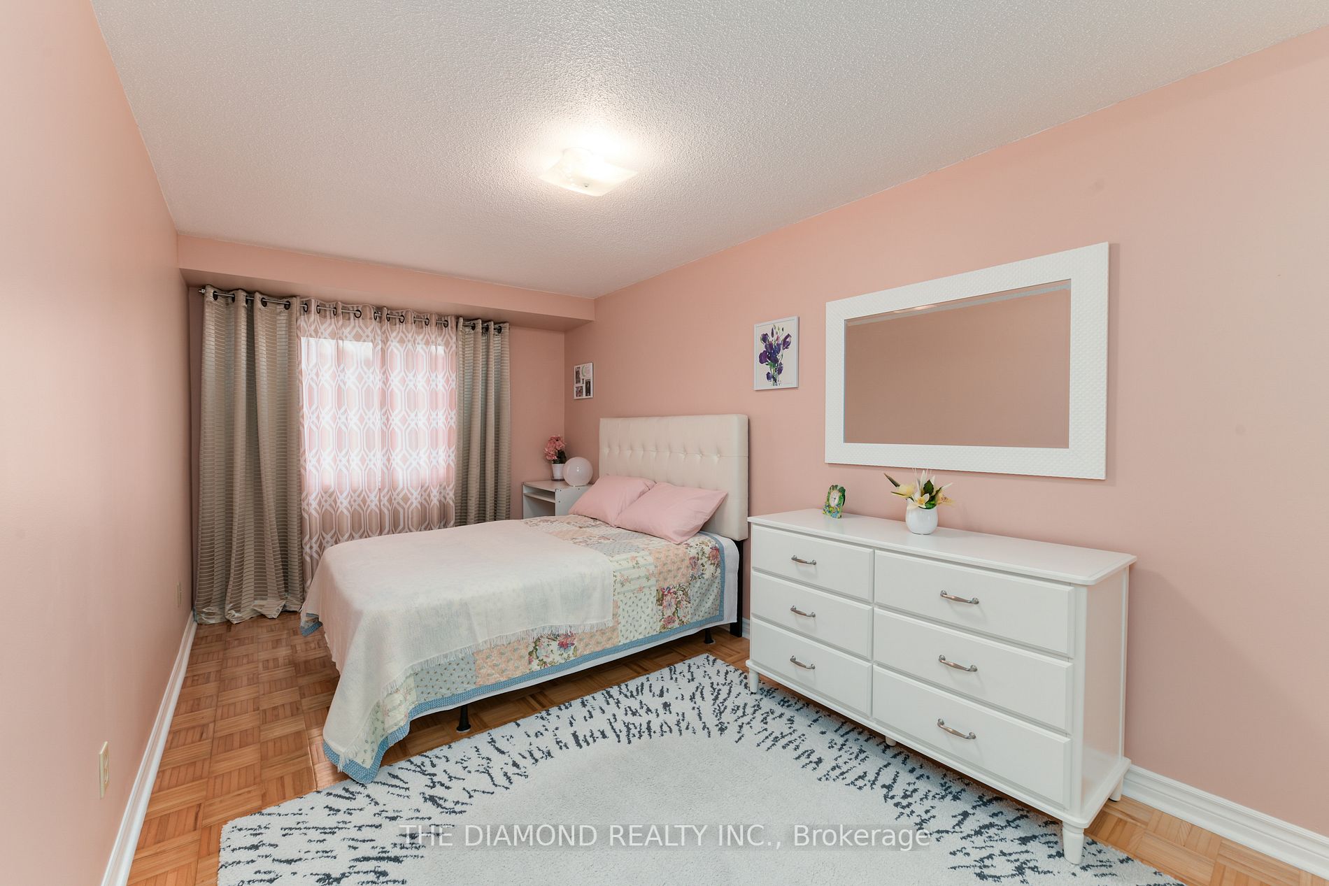 1755 Rathburn Rd E, #65