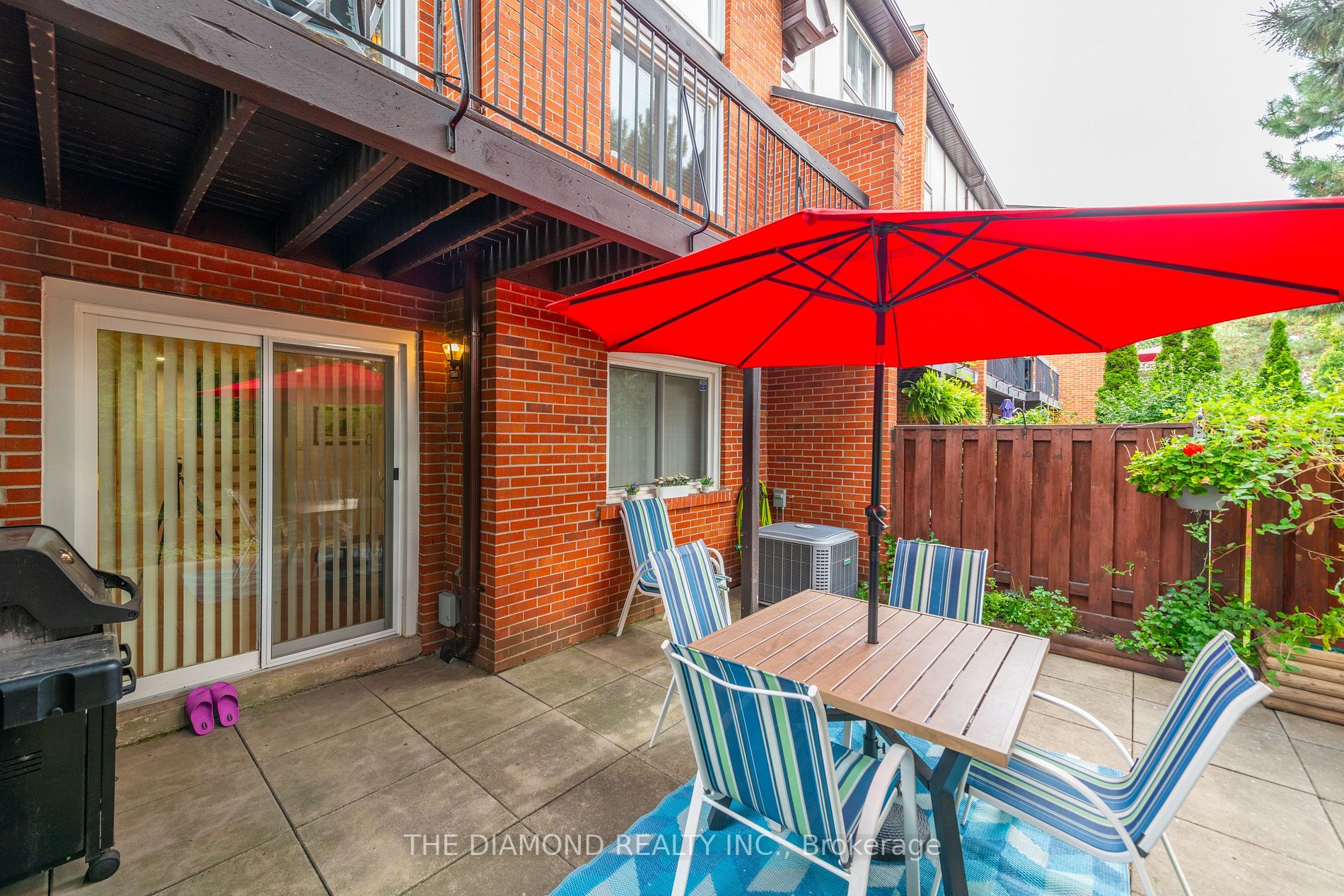 1755 Rathburn Rd E, #65