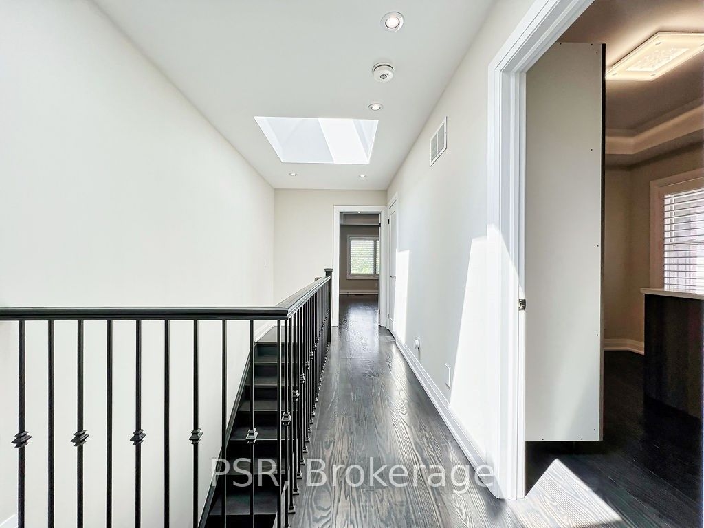 42 Exmoor Dr