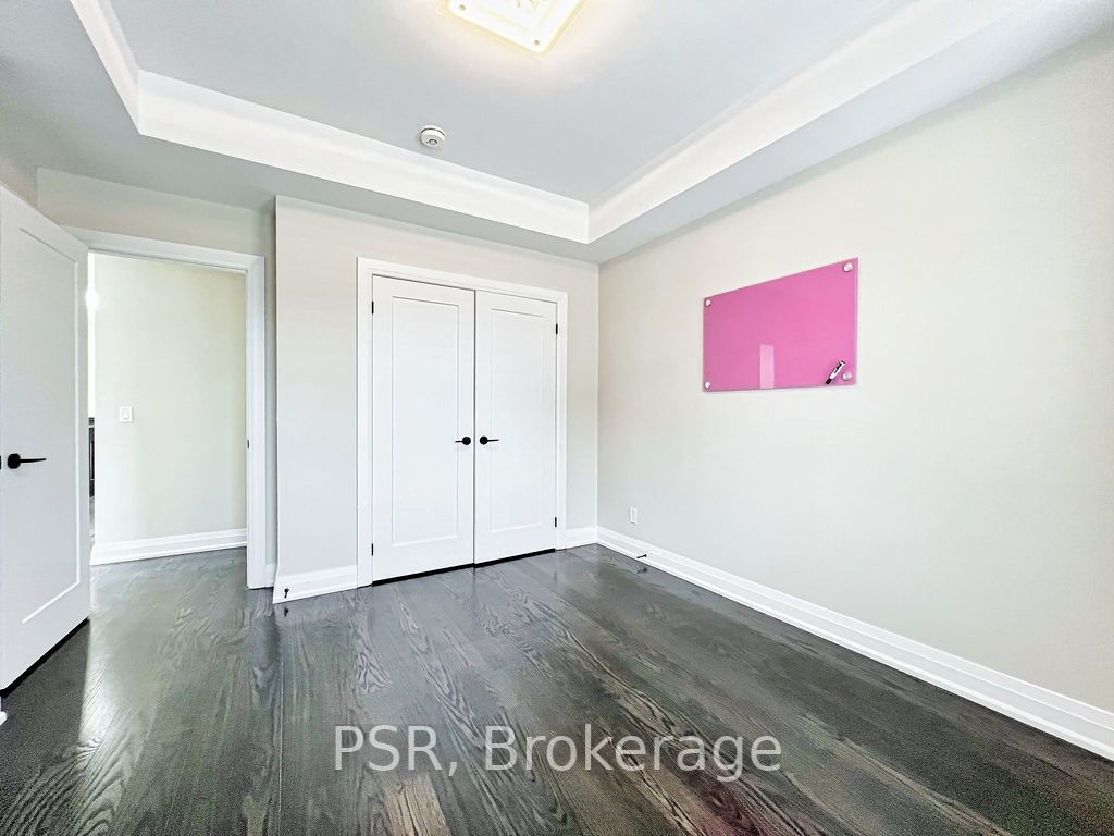 42 Exmoor Dr