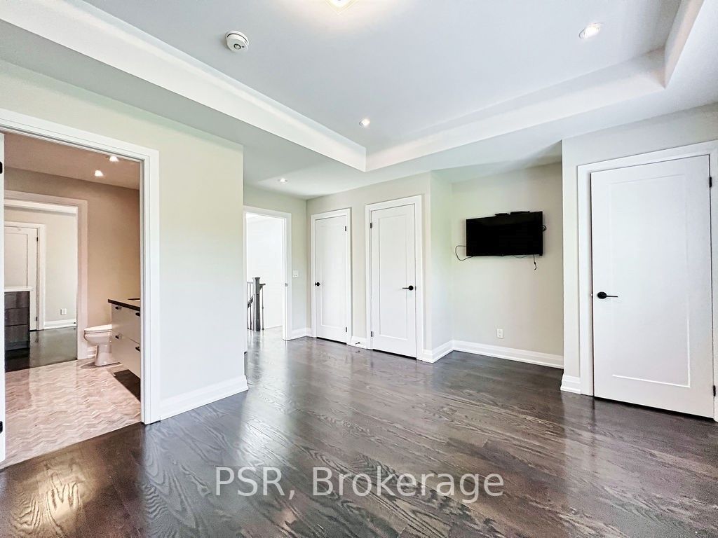 42 Exmoor Dr