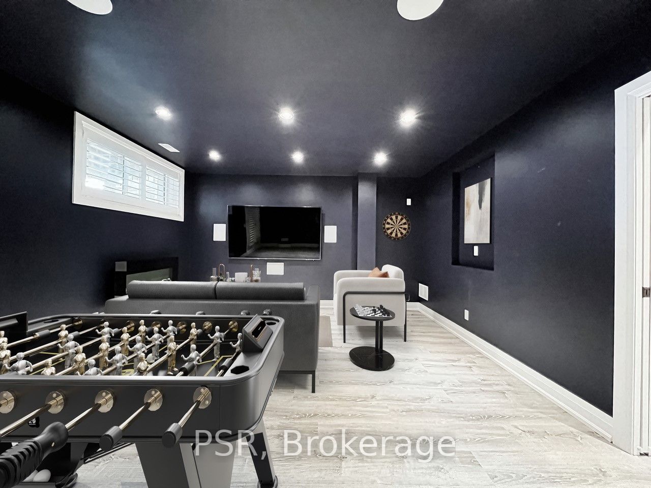 42 Exmoor Dr