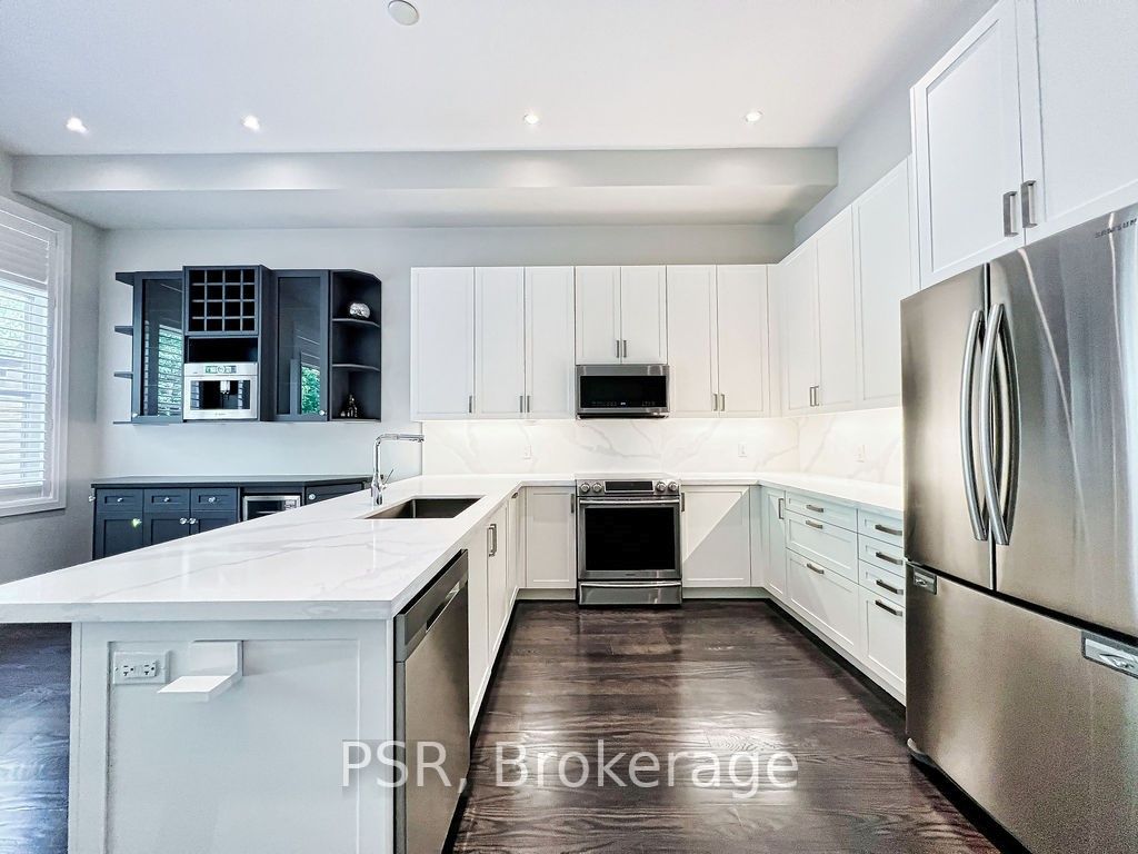 42 Exmoor Dr