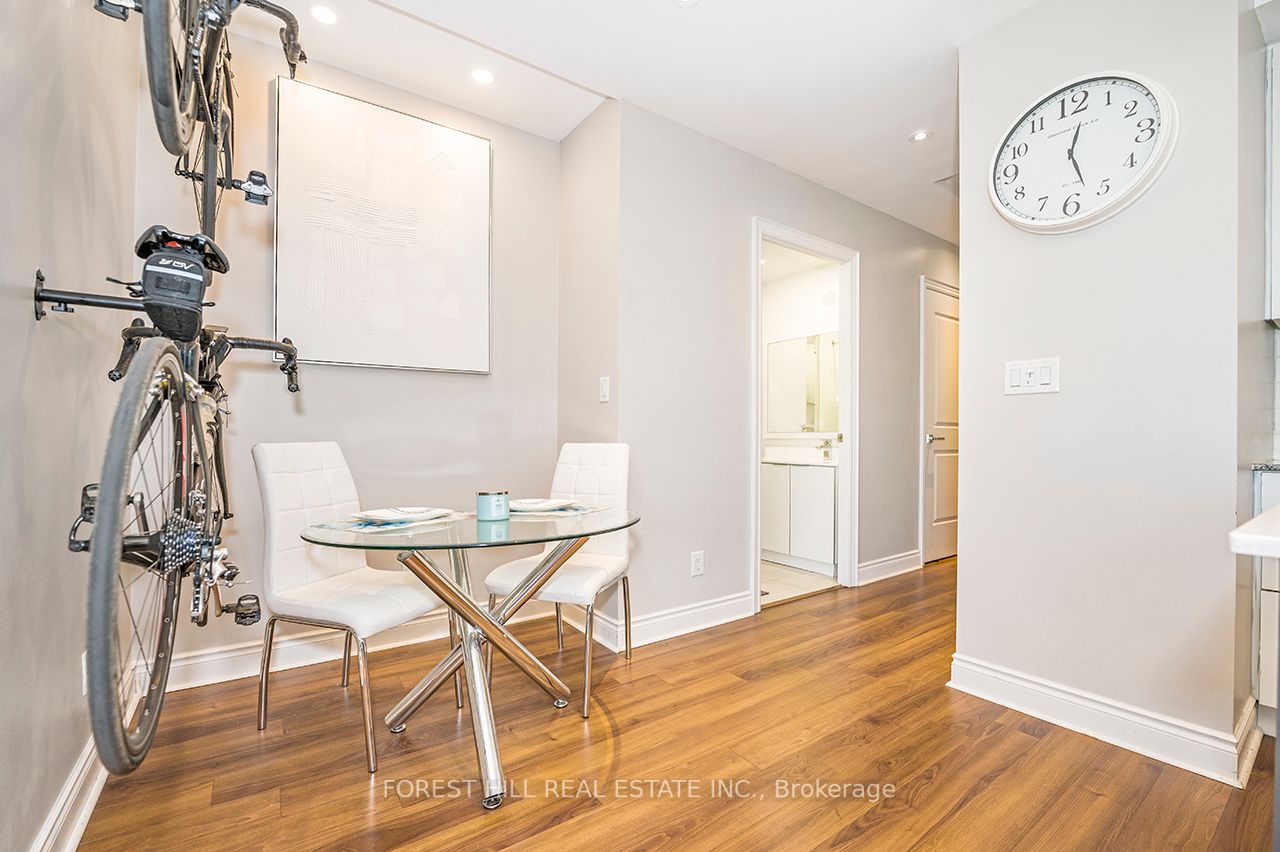 16 Brookers Lane, #2106