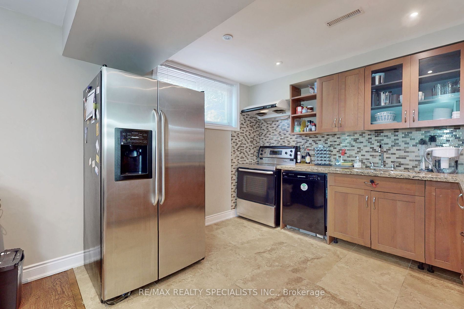 463 Cavell Dr
