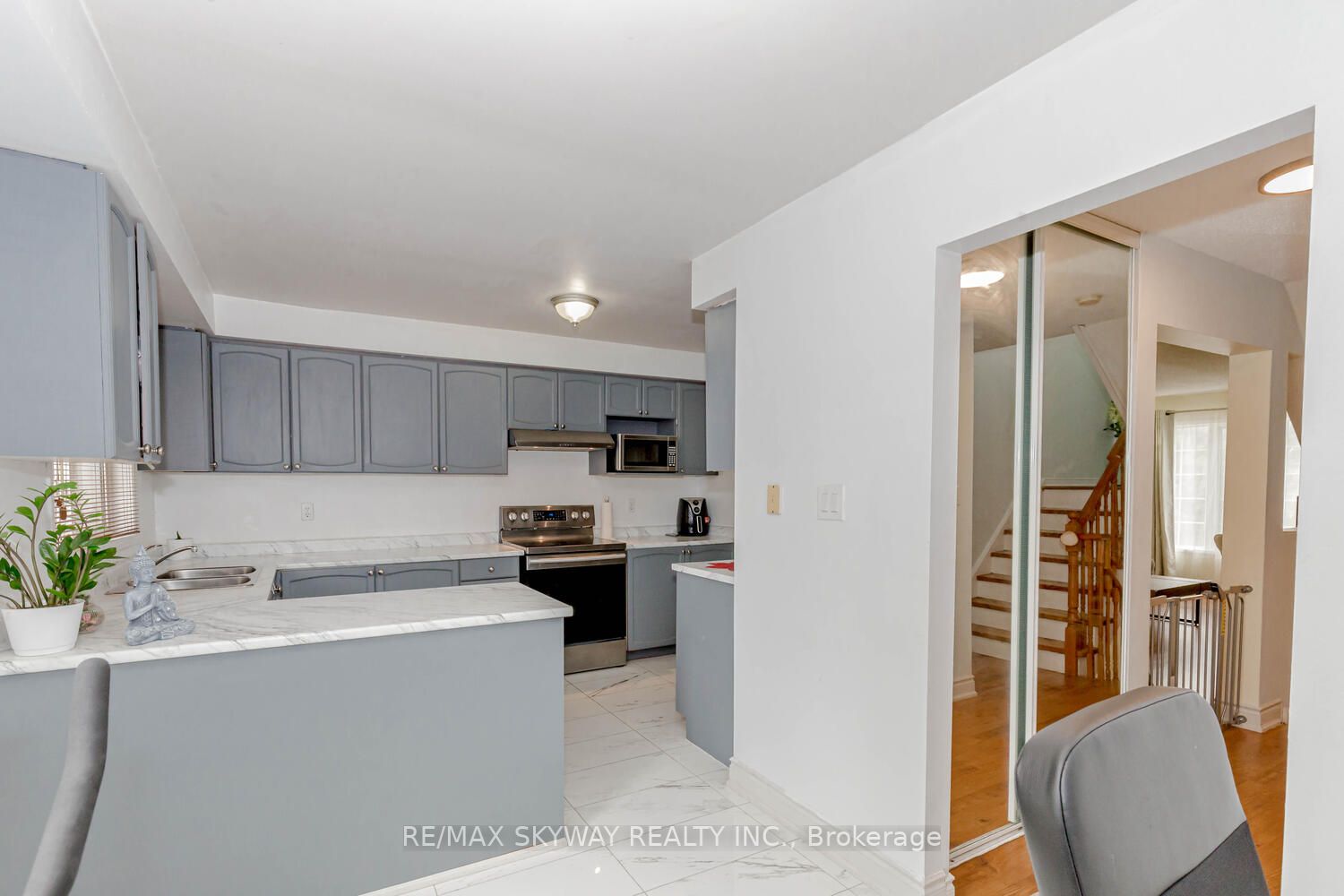 65 Brickyard Way, #7