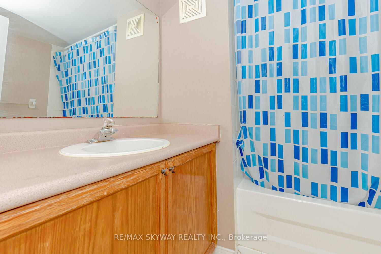 65 Brickyard Way, #7