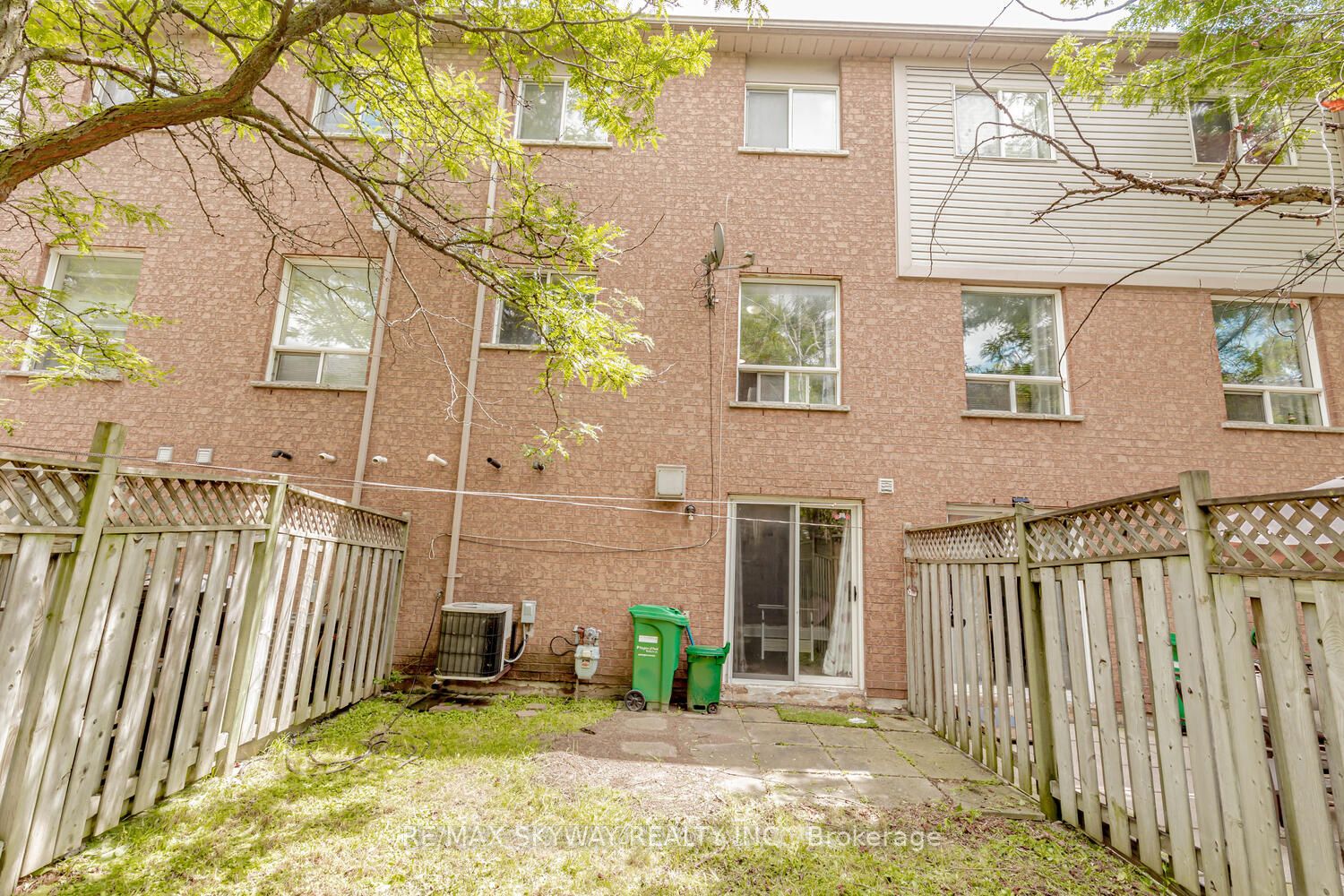 65 Brickyard Way, #7