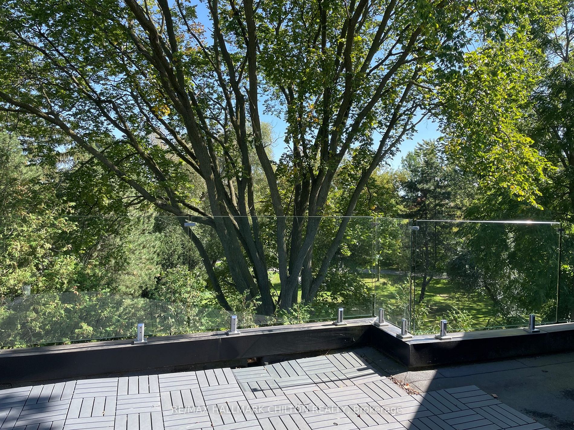 872 Hampton Cres