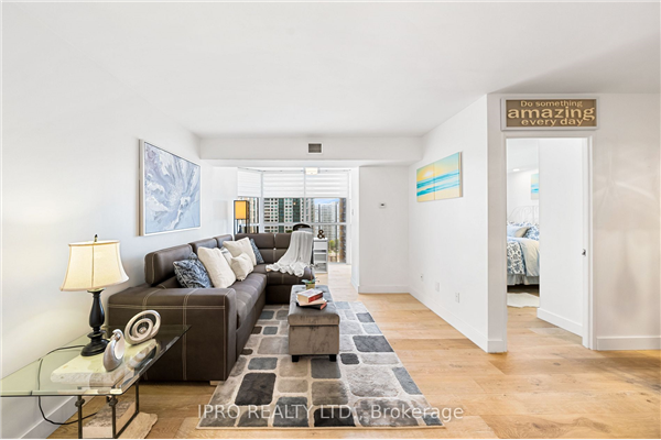 285 Enfield Pl, Mississauga