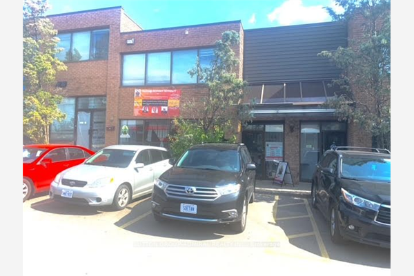 425 Eddystone Ave, Toronto