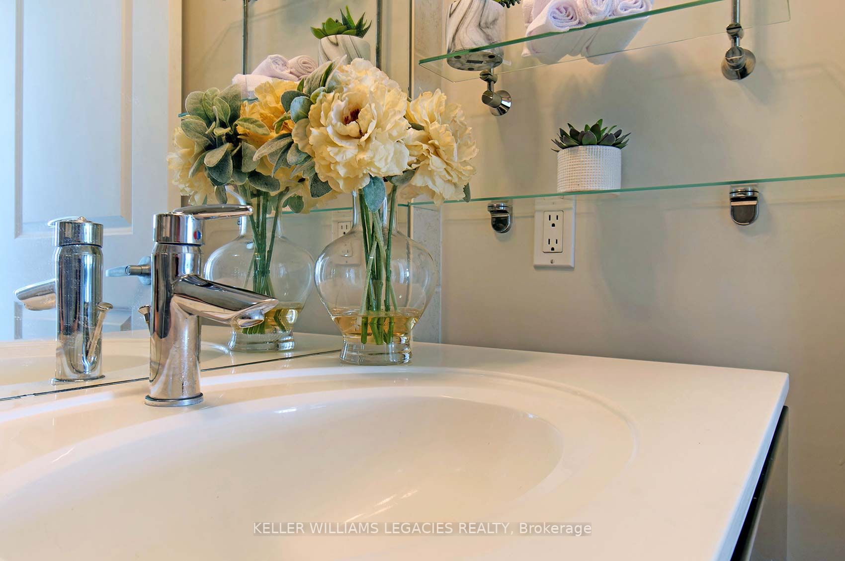 225 Sherway Gardens Rd, #Ph207