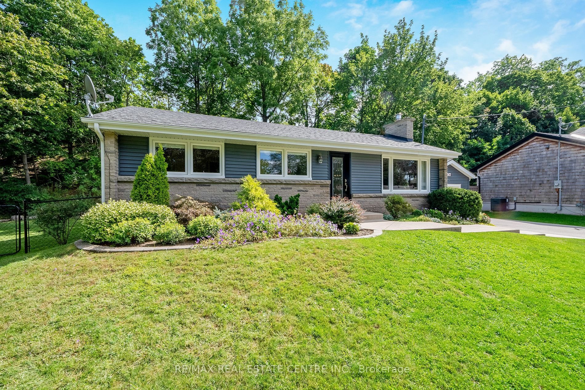 306 Gardenview Dr