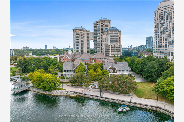 2289 Lake Shore Blvd W, Toronto