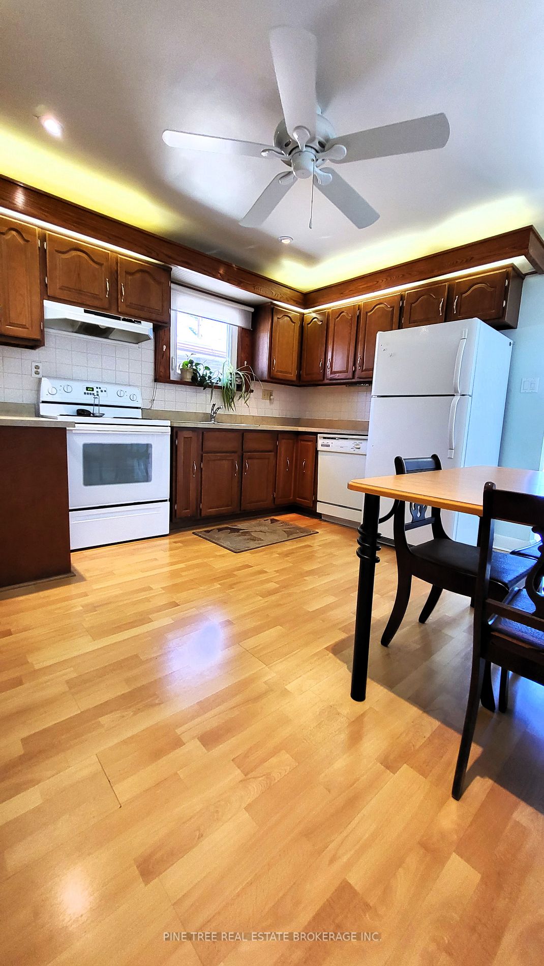22 Stockbridge Ave