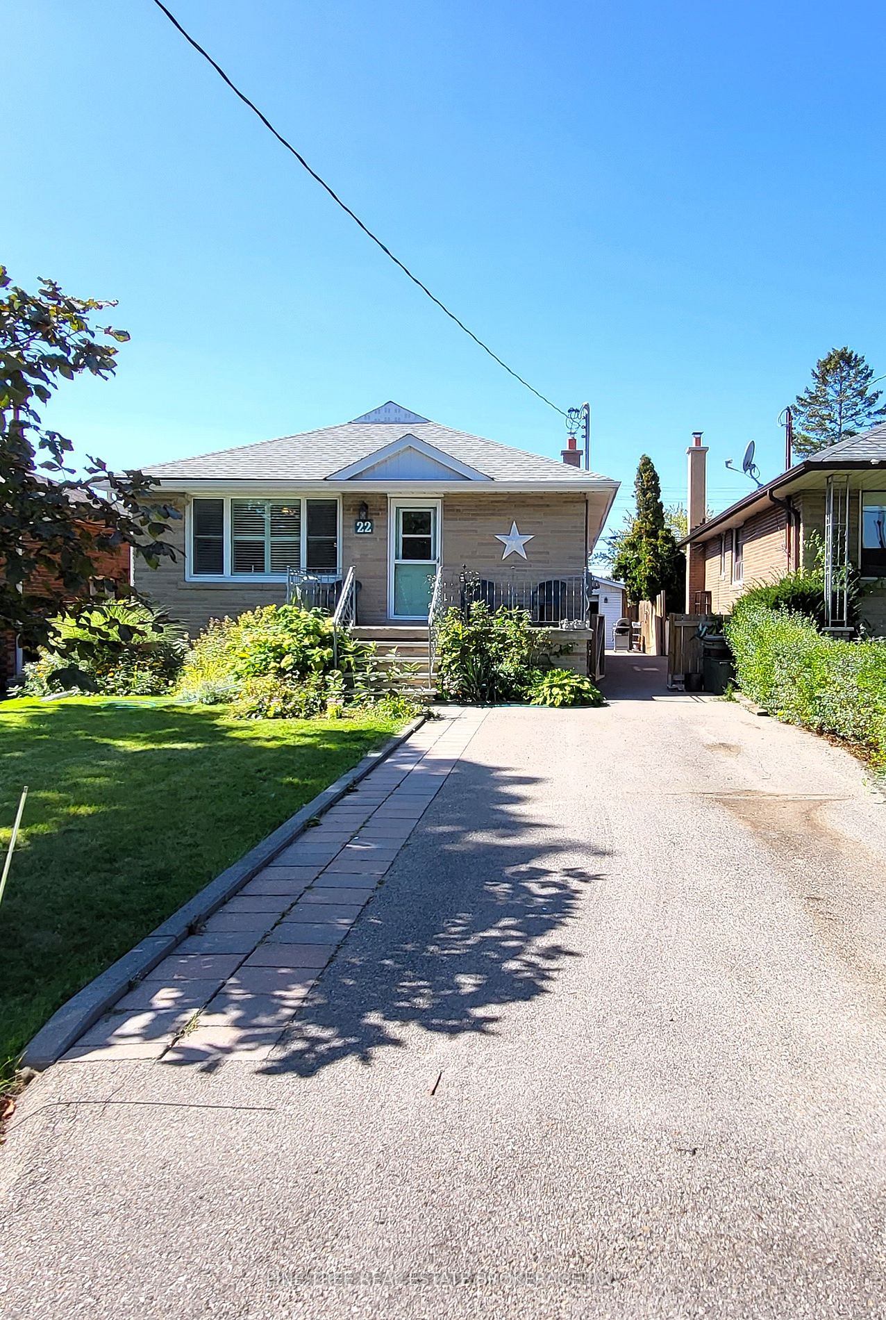 22 Stockbridge Ave