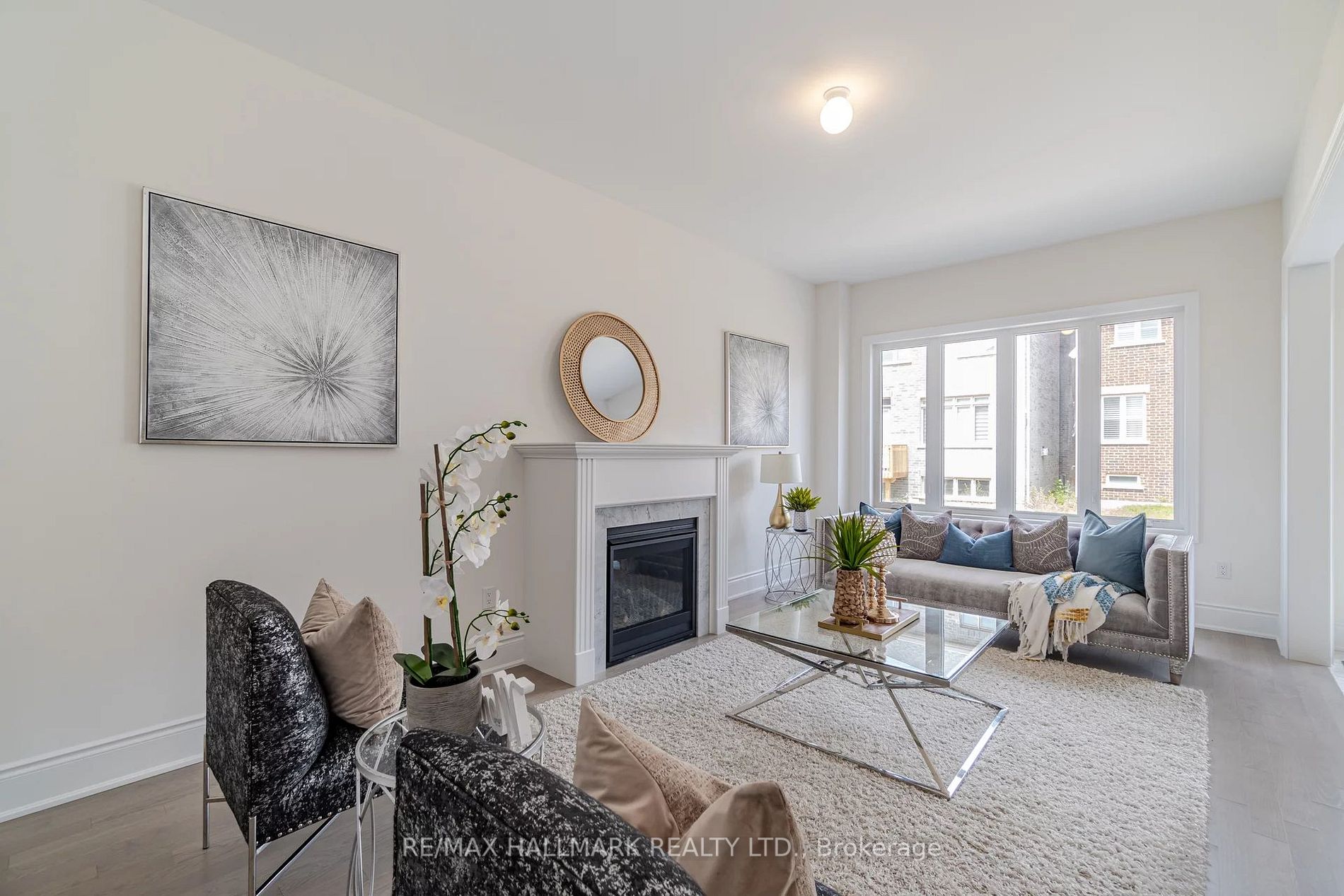 46 Dotchson Ave