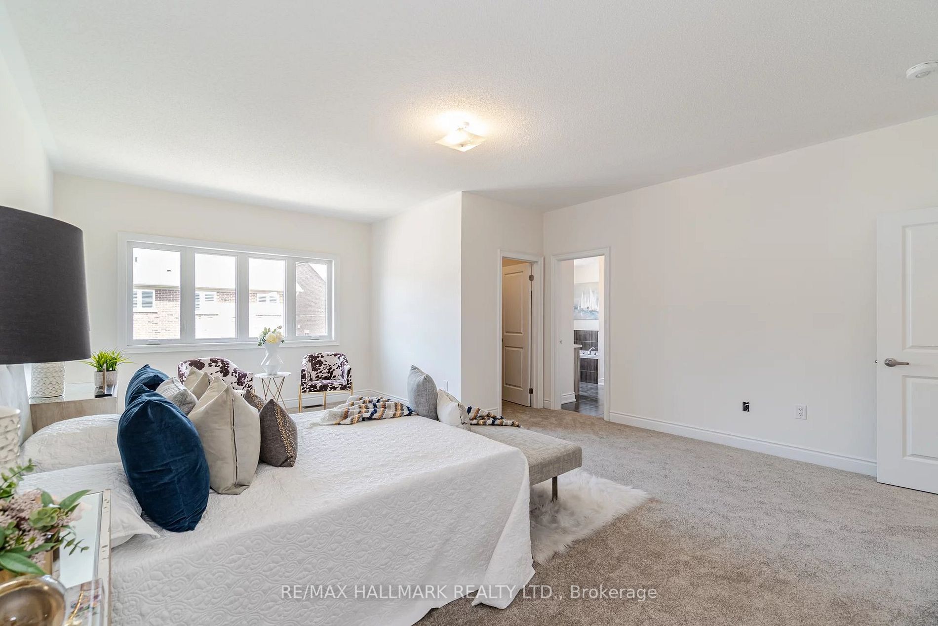 46 Dotchson Ave