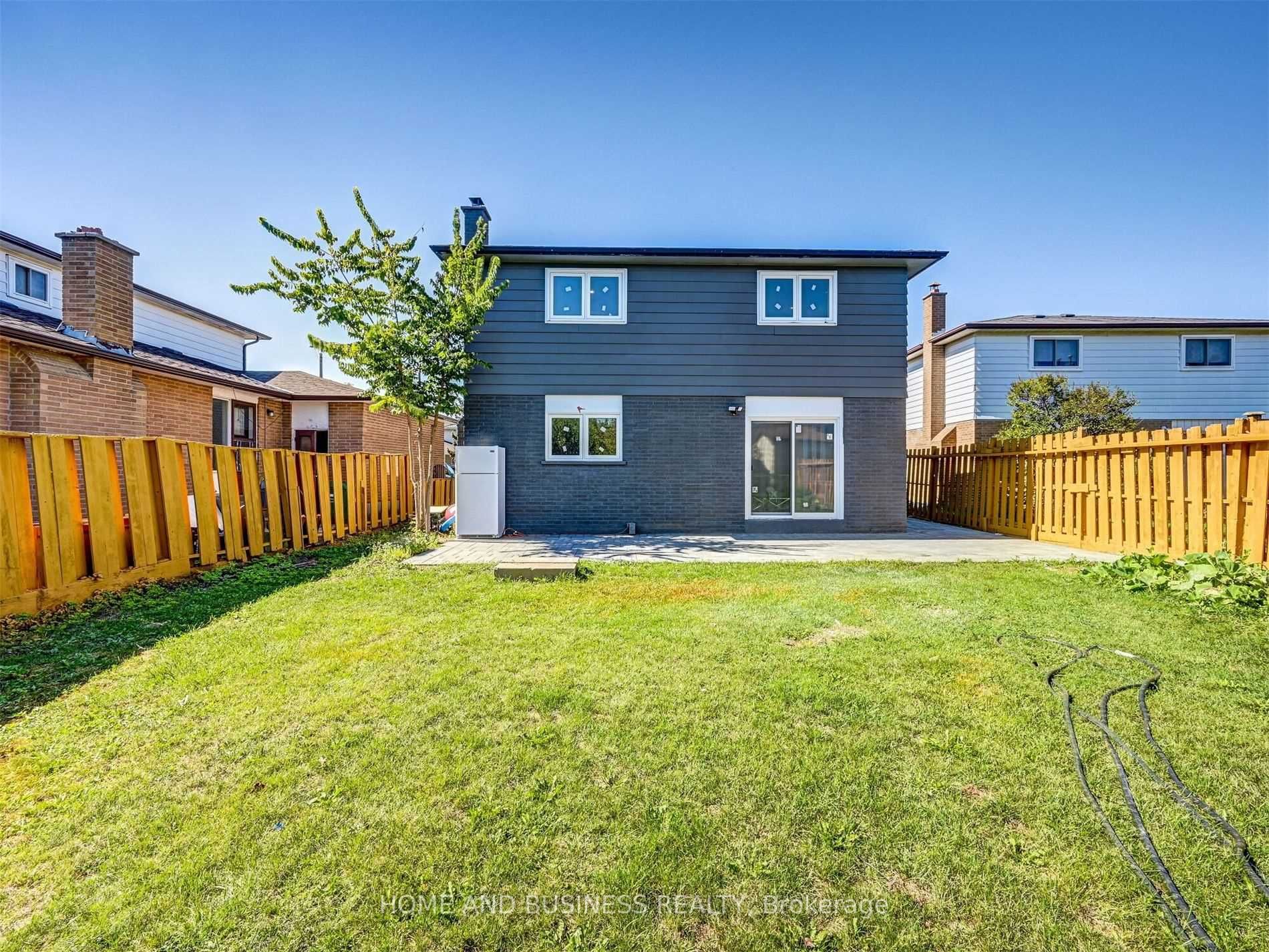 470 Louis Dr
