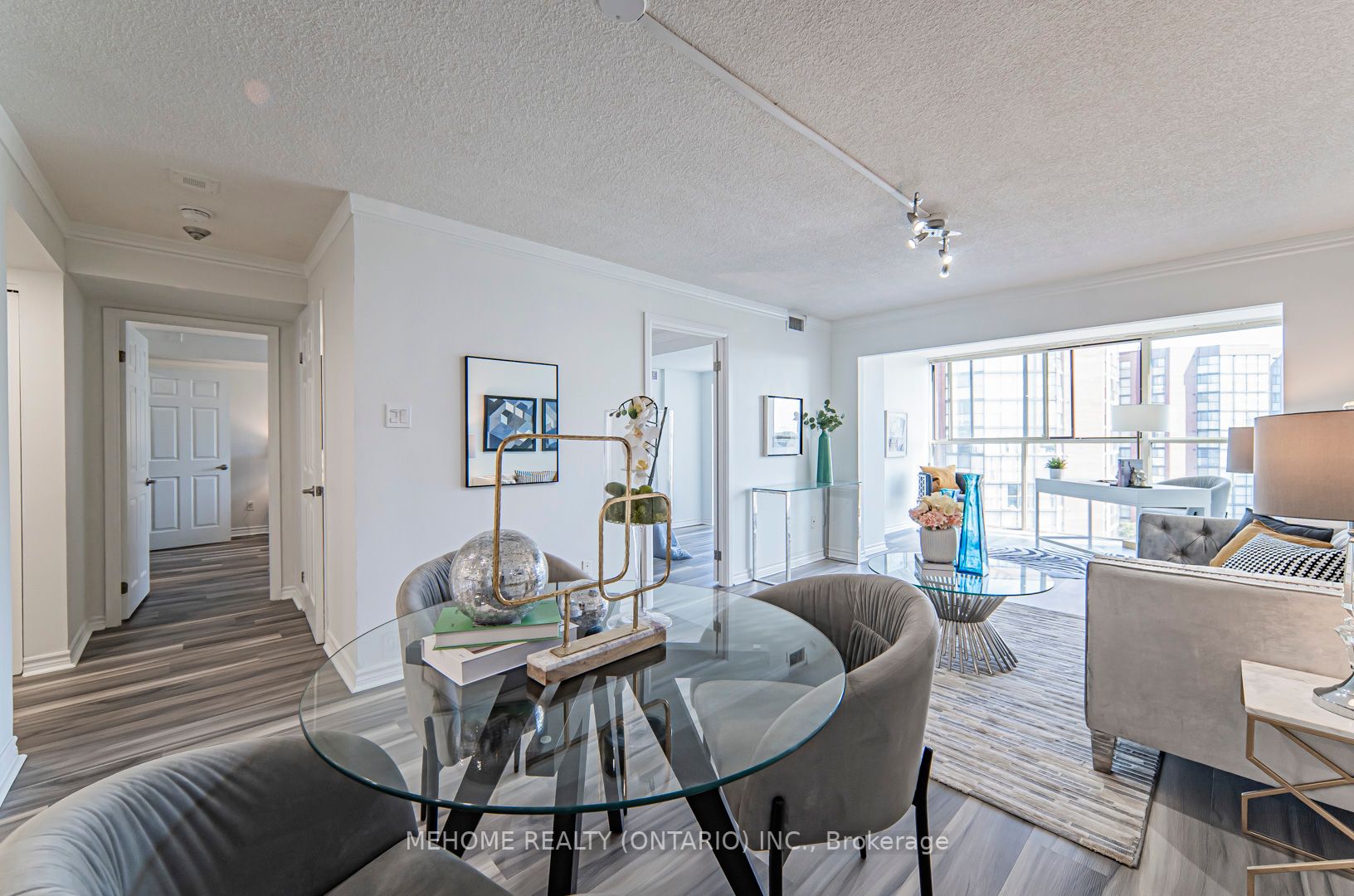 2091 Hurontario Street, #810