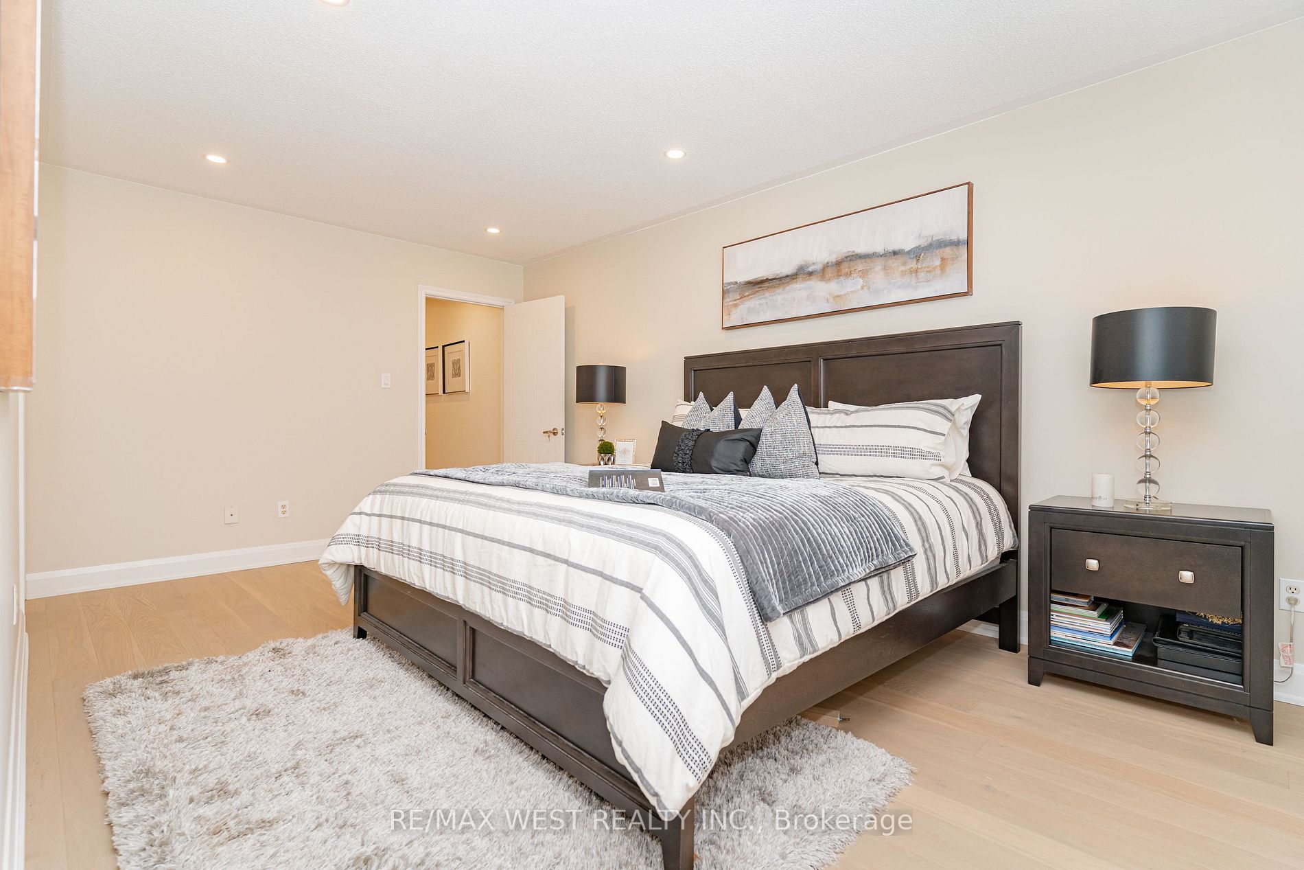 42 Pioneer Ave, #28