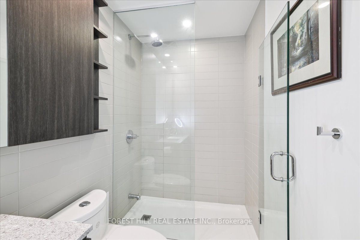 21 Park Street E, #209