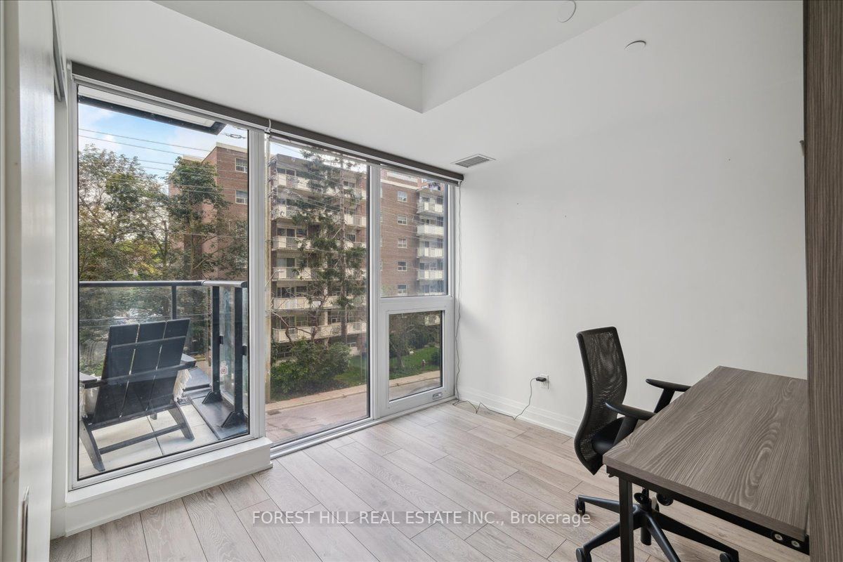 21 Park Street E, #209