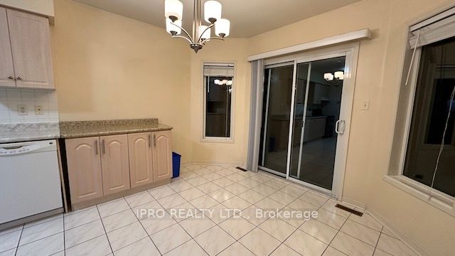 30 Culture Cres