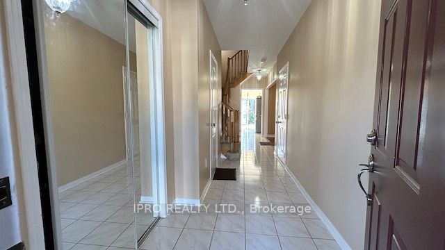 30 Culture Cres