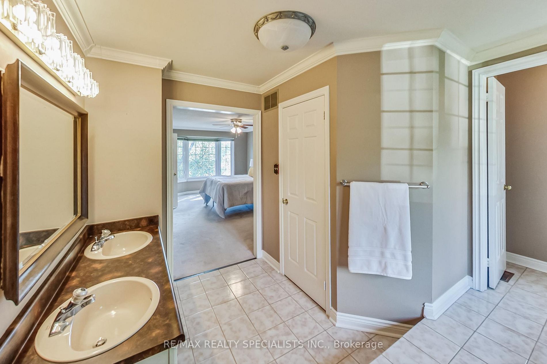 3955 Glamis Crt