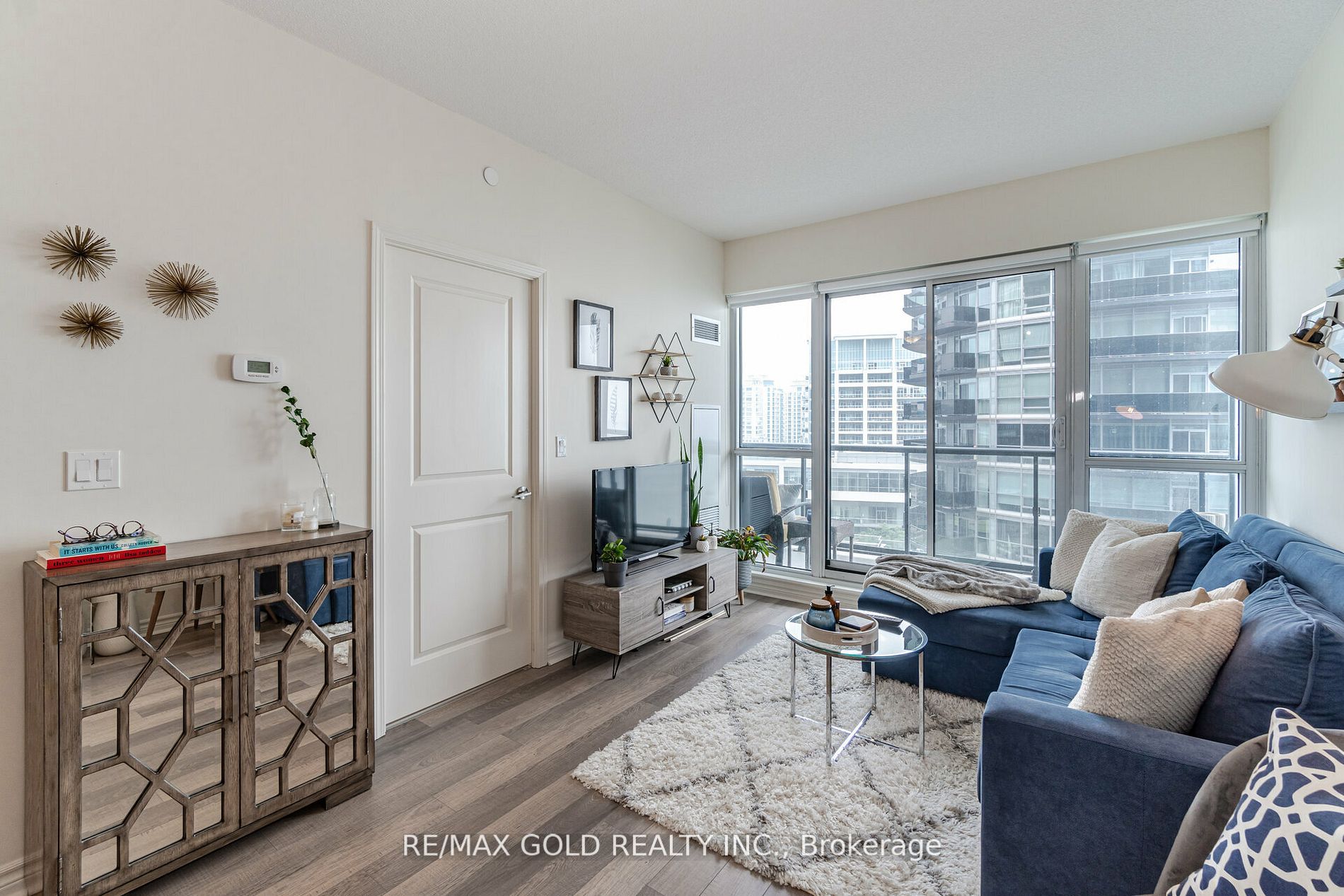 39 Annie Craig Dr, #1010