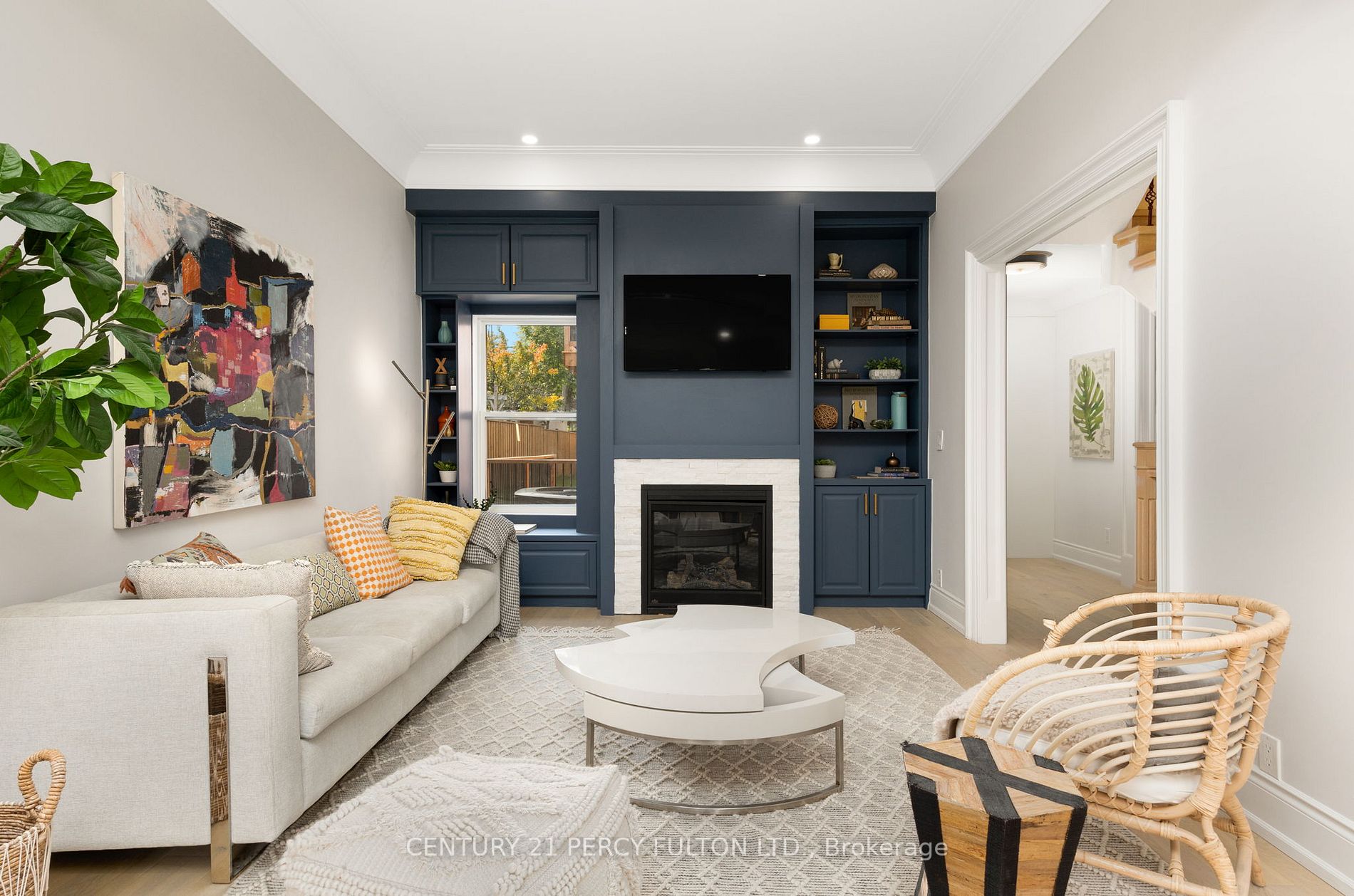 50 Macdonell Ave